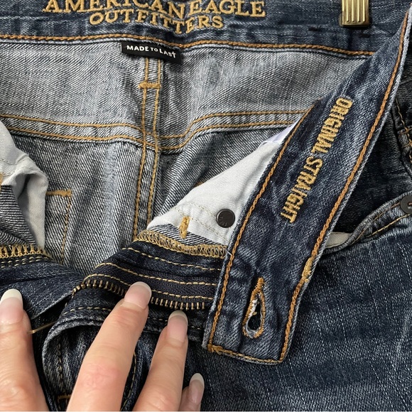 American Eagle Original Straight Like New Jeans - Size 28x30 🔥 - Picture 5 of 5